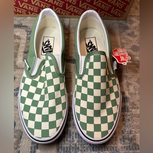 NWT - VANS Unisex Classic Checkerboard slip-on - Shale/True White (discontinued) - Picture 2 of 5